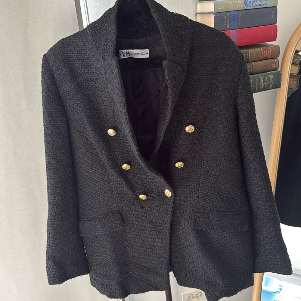 Zara black tweed blazer.  Great condition!